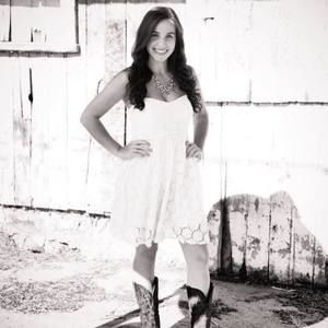 Meet your Posher, Kayla