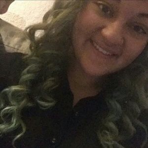 Meet your Posher, Nina