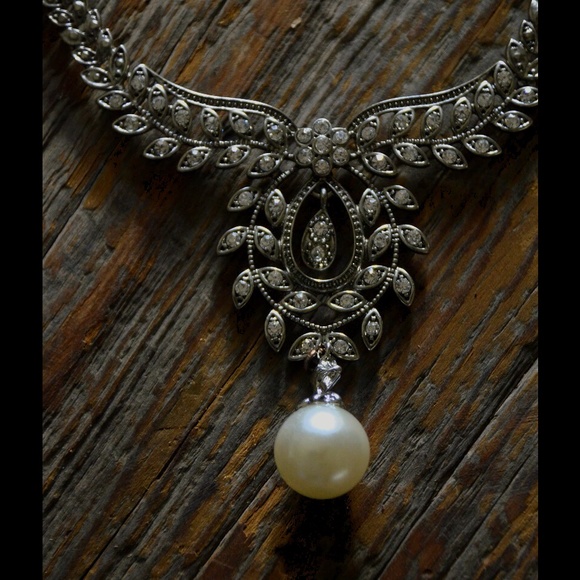 Anthropologie BHLDN Crystal and Pearl Necklace