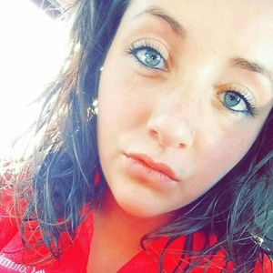 Meet your Posher, Katelyn