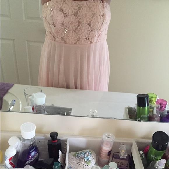 Light pink homecoming dress - Picture 2 of 3
