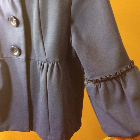 Jacket - Picture 3 of 4