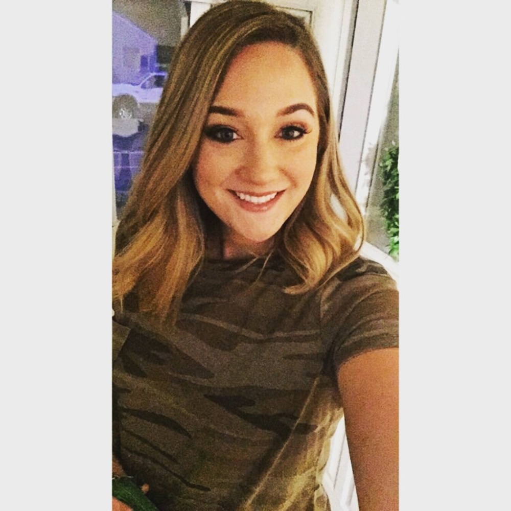 Meet your Posher, Hannah