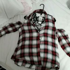 Long sleeve plaid shirt