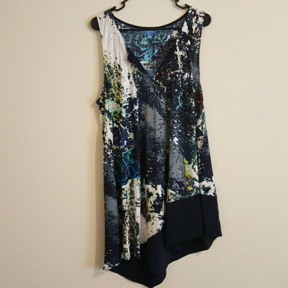 NWT Simply Vera Asymmetrical Tunic