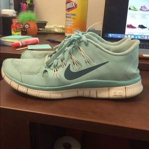 Tiffany Blue Nike Free 5.0