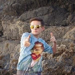 Meet your Posher, Aaron