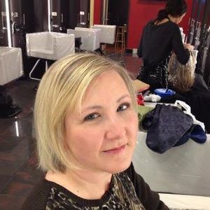 Meet your Posher, Debbie