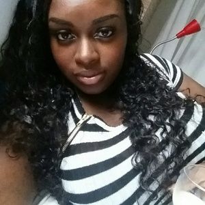 Meet your Posher, Shaniqua