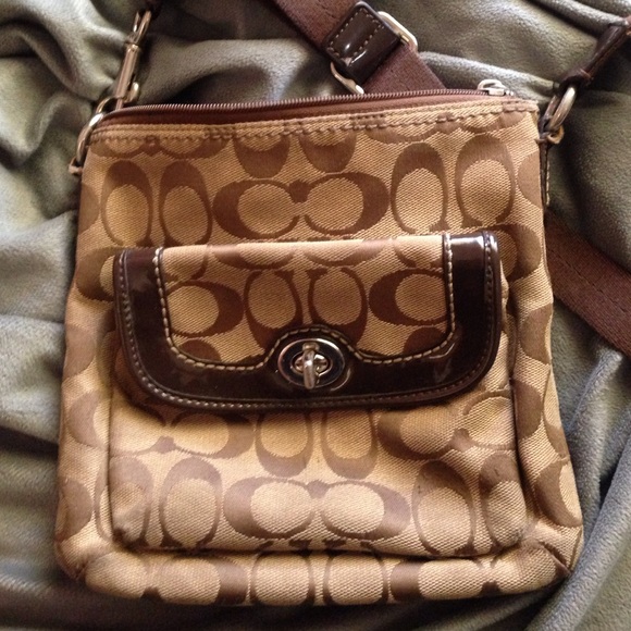 Coach purse.