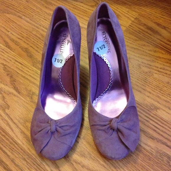 NWOB adorable Seychelles purple suede pumps