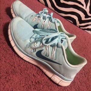 Nike free 4.0 Womens running sneakers