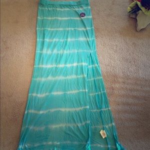 NWT Teal rip curl maxi with side split.