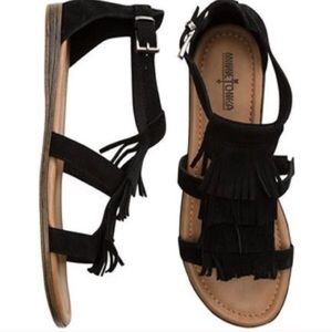 Maui Minnetonka Black Fringe Sandal
