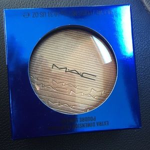 MAC Magic of the Night Oh Darling