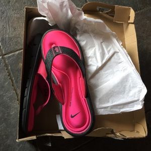Brand New Nike Comfort Thong Flip Flops