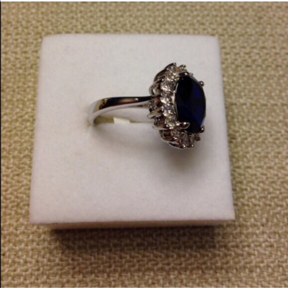 🆕 6ct Princess Diana/Kate Engagement Ring - Picture 2 of 4