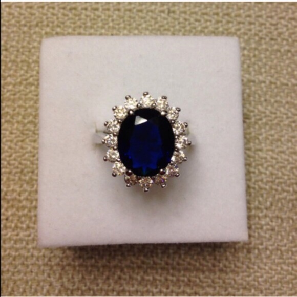 🆕 6ct Princess Diana/Kate Engagement Ring - Picture 3 of 4