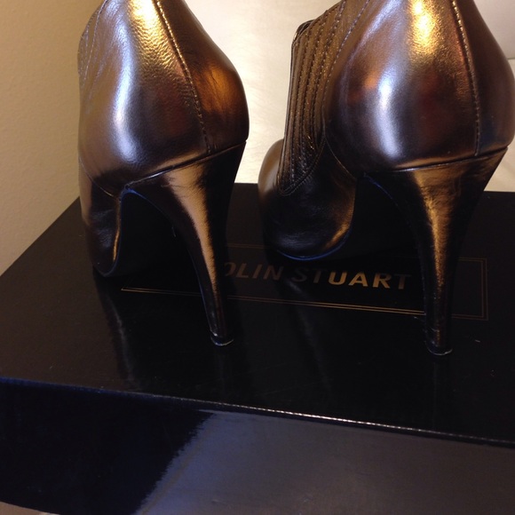 Booties - Picture 4 of 4