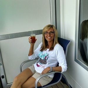 Meet your Posher, Linda