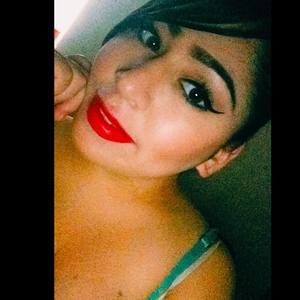 Meet your Posher, Rosalinda