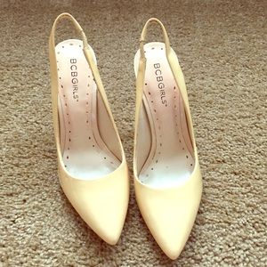BCBG pumps
