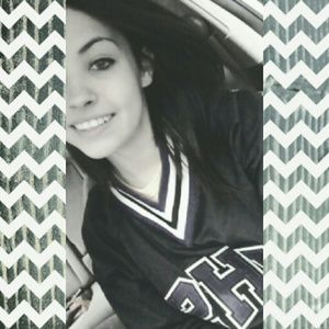 Meet your Posher, Riana