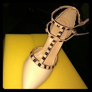 Never worn cute studded heels