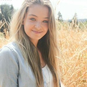 Meet your Posher, Chelsey