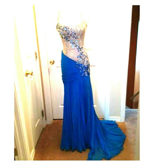 SOLD Additional pics of custom couture Sherri Hill - Picture 1 of 3