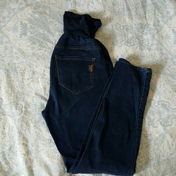 Jessica Simpson Maternity skinny jeans