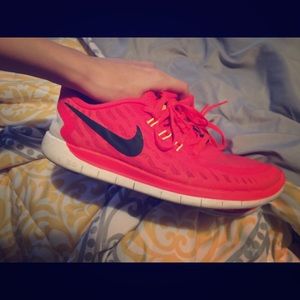 TRADED Nike size Y7 firs like an 8