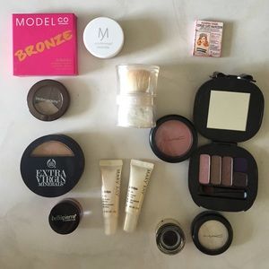 ❌❌SOLD.  Makeup bundle
