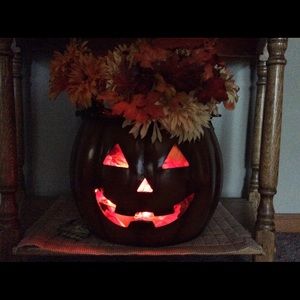 Meet your Posher, Dee