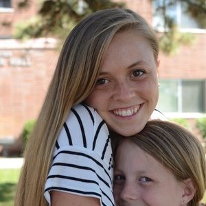 Meet your Posher, Cami