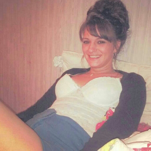 Meet your Posher, Brittney - Picture 1 of 1