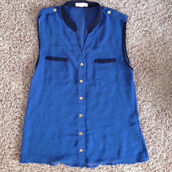🔹SOLD ON MERC🔹 Sheer blouse - Picture 1 of 3