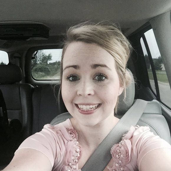 Meet your Posher, Ashley - Picture 1 of 1