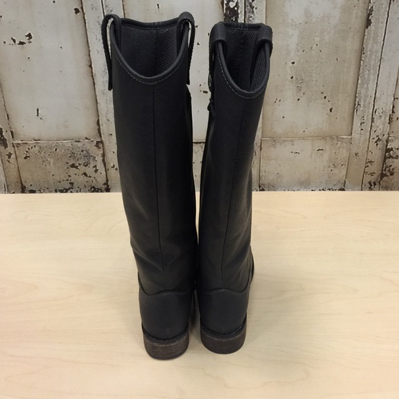 Grey boots - Picture 2 of 4