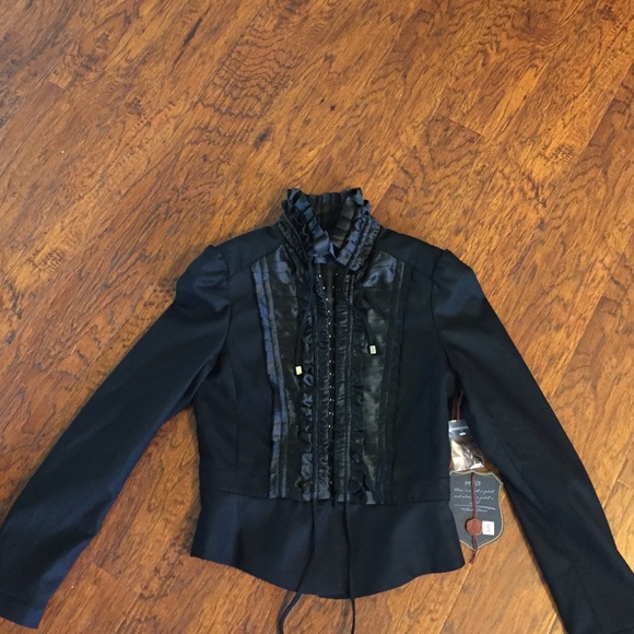 NWT Tuxedo Jacket. Prefect for fall!