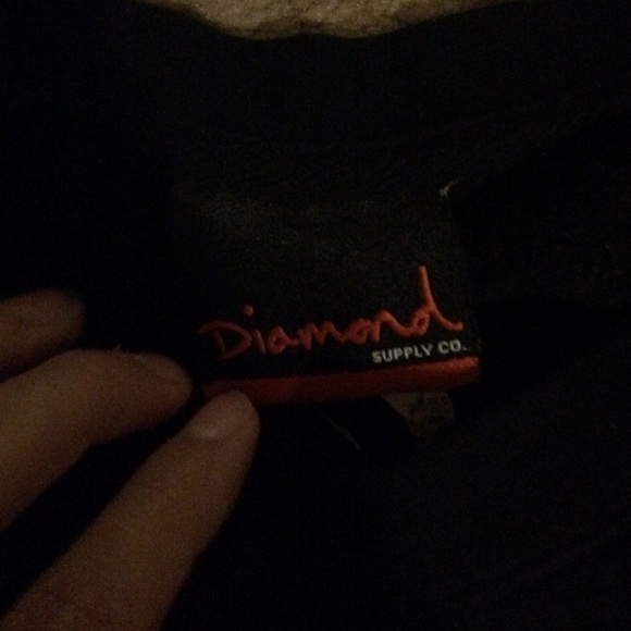 DIAMOND SUPPLY CREW NECK 😍 LOOKING TO TRADE!! - Picture 2 of 2