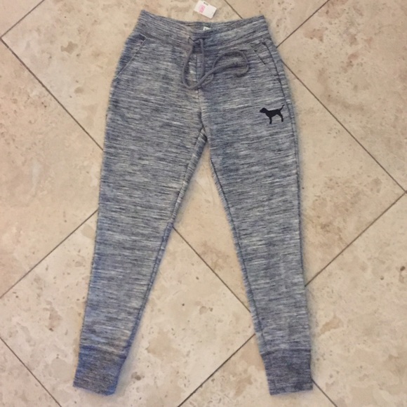 Pink VS sweats - Picture 2 of 3