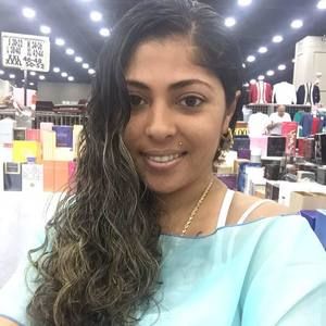 Meet your Posher, Monica