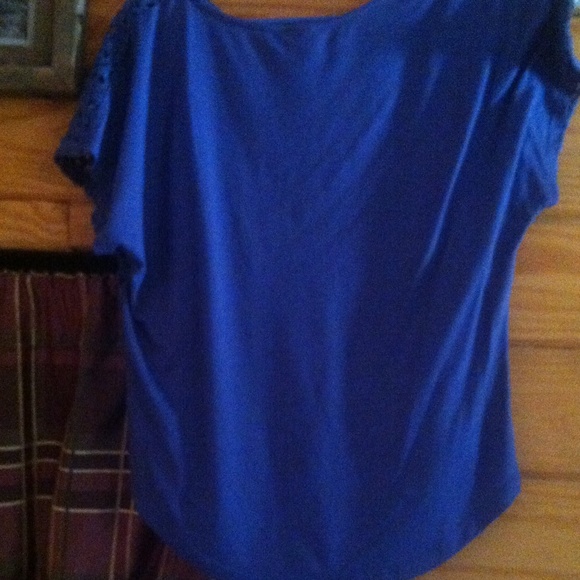 Large Ransom crop top - Picture 3 of 4