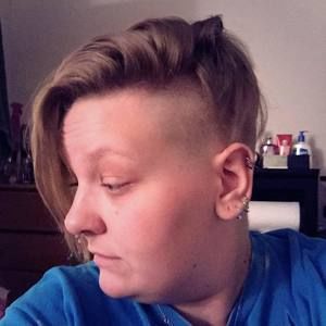 Meet your Posher, Max