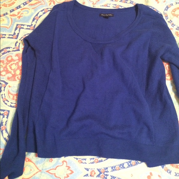 American Eagle sweater