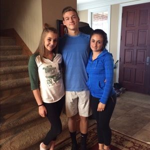 Meet your Posher, Isabela