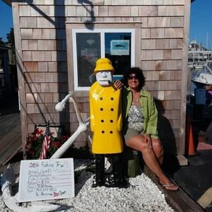 Meet your Posher, Donna maro