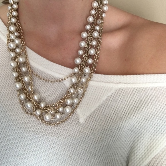 Short necklace