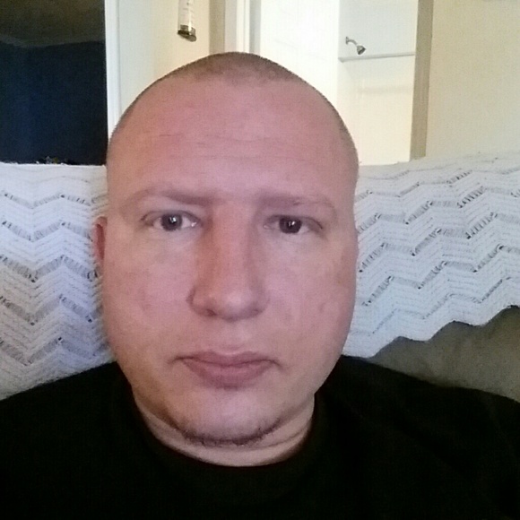 Meet your Posher, Joshua - Picture 1 of 1